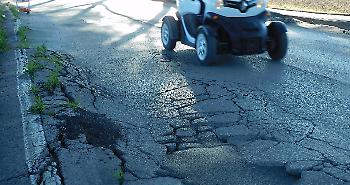 L&rsquo;Umbria tra emergenza strade, miracoli in corsia e l'"anestesia emotiva" del lavoro